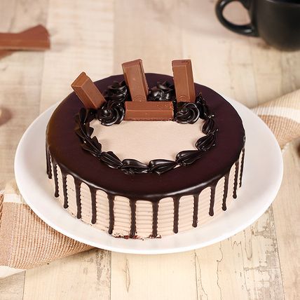 Flavoursome Kitkat Cake Pastry