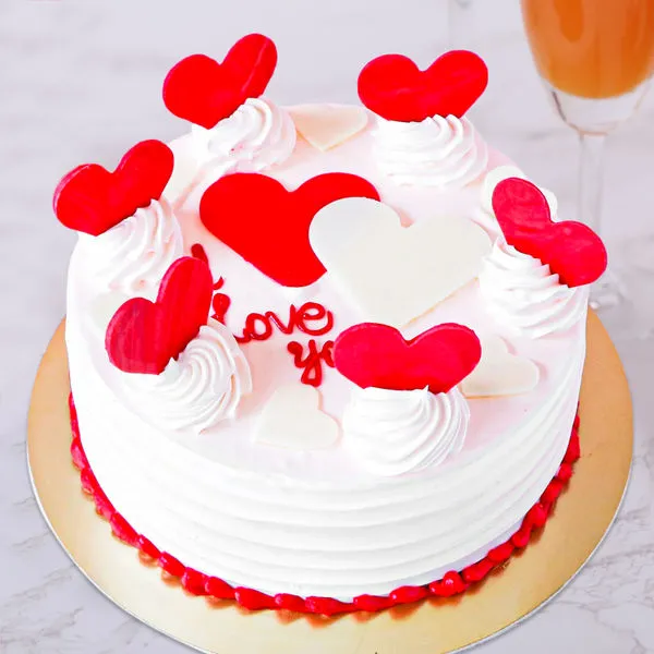 Strawberry Vanilla Hearts Cake