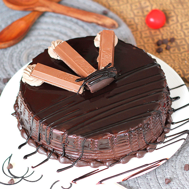 Toothsome Kitkat Chocolate Truffle Cake